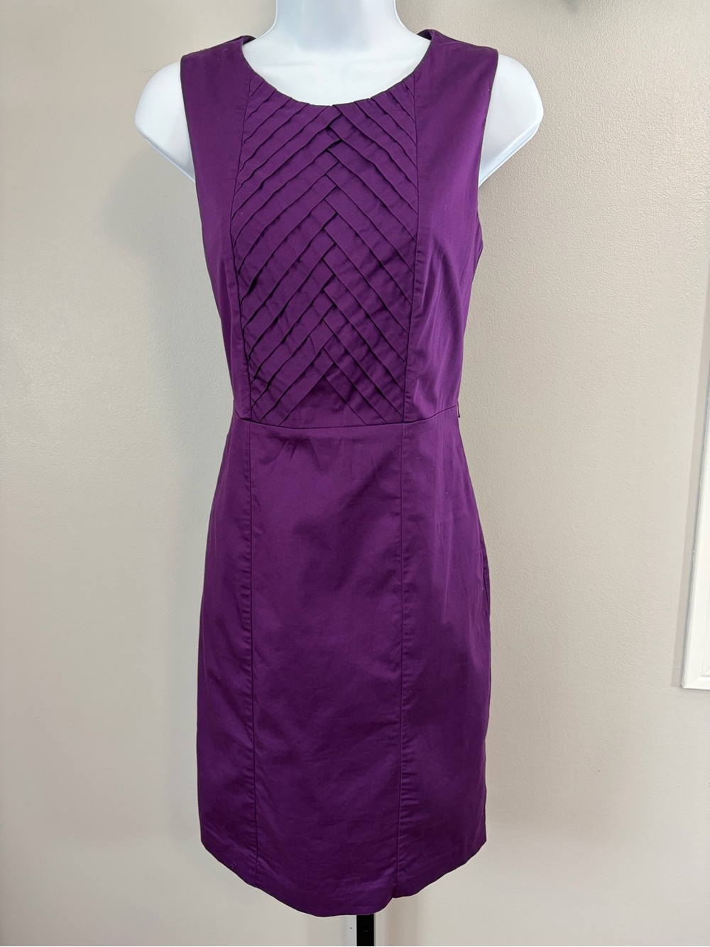 Apt. 9- Sleeveless Pleated Weave Pattern Mini Dress in Purple